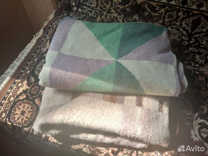 Покрывало, плед, одеяла + плед бонусом