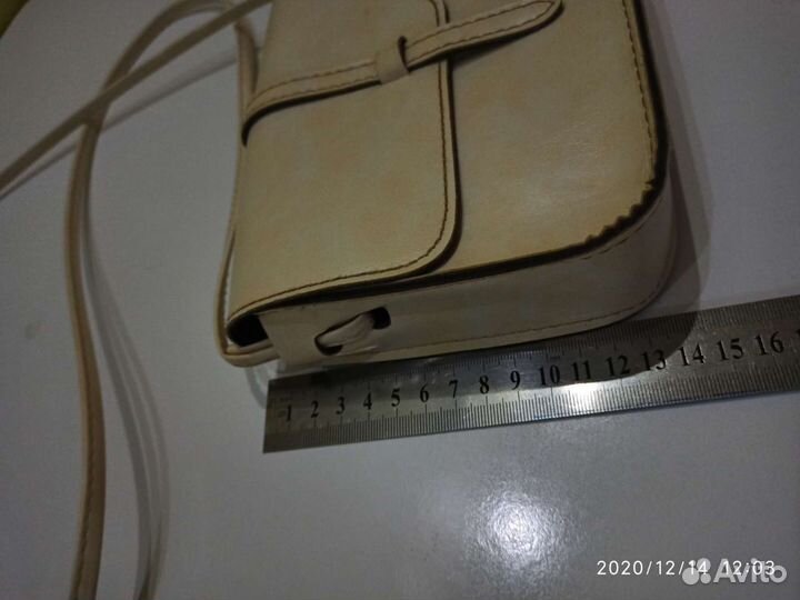 Маленькая сумочка через плечо