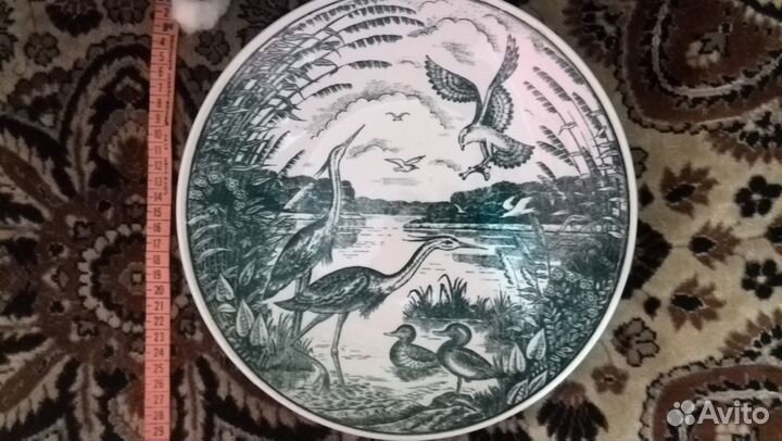 Трелка зик, Кувшины, блюдо