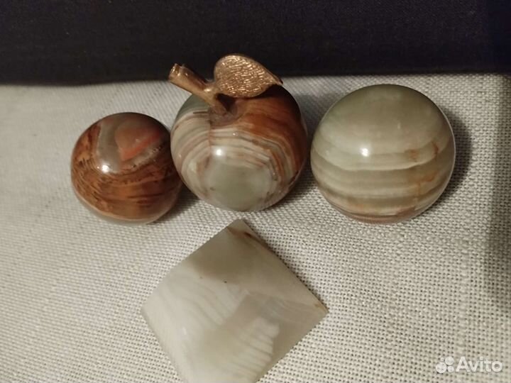 Сувениры из оникса