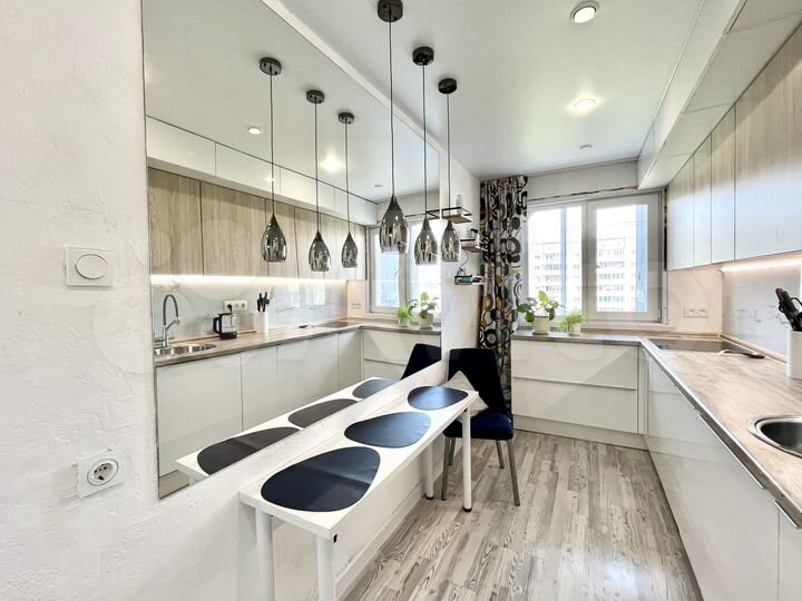 4-к. квартира, 86 м², 5/5 эт.