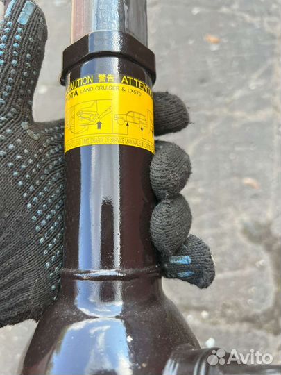 Домкрат винтовой для Тойота и Лексус