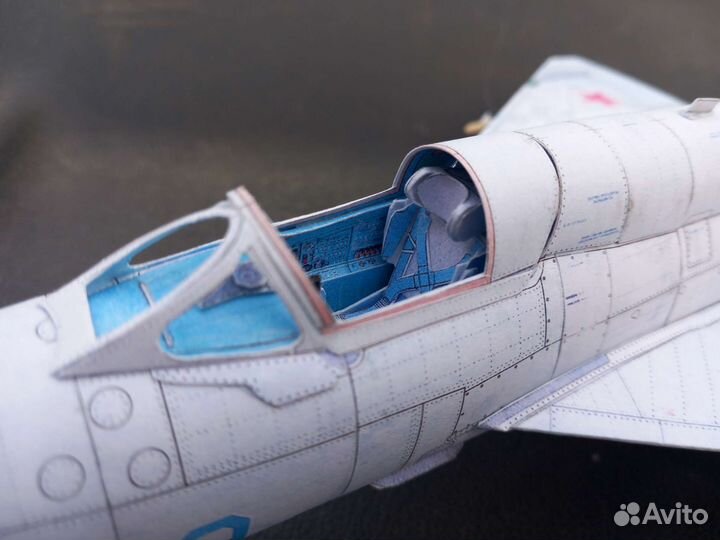 Модель самолета из бумаги