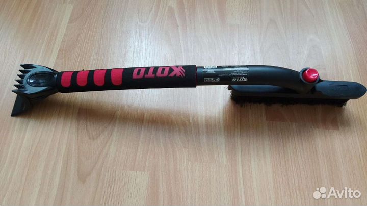 Всесезонная автощетка 