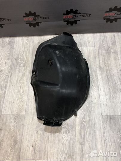 Локер задний правый Renault Duster