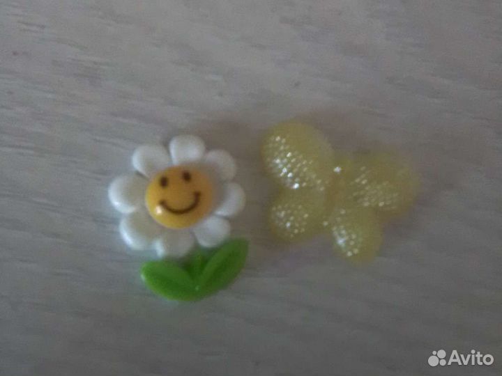 Палитра для бисера и два шарма