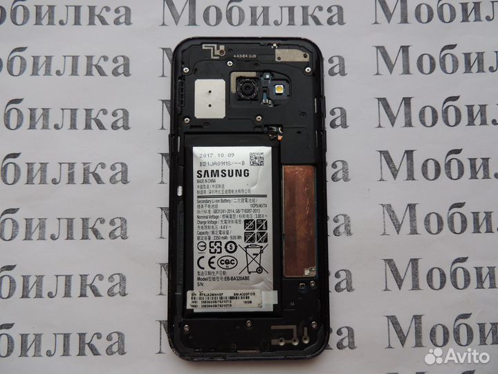 Samsung Galaxy A3 (2017) SM-A320F/DS, 2/16 ГБ