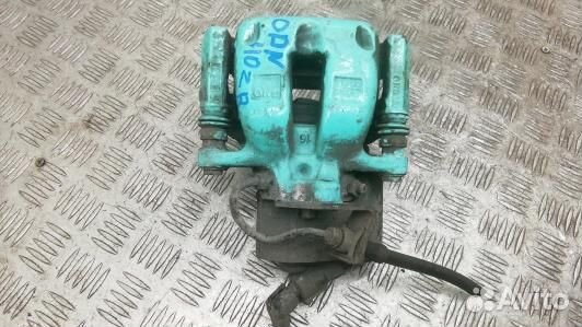 Суппорт тормозной задний правый volkswagen passat