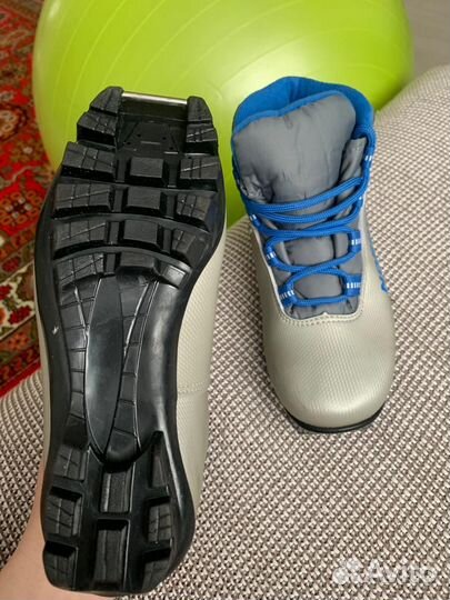 Лыжные ботинки 35 размер