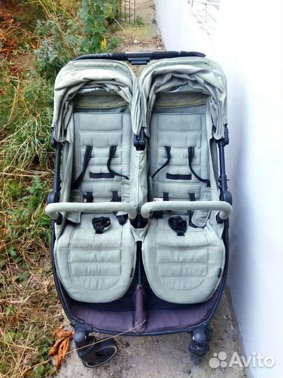 Коляска для двойни