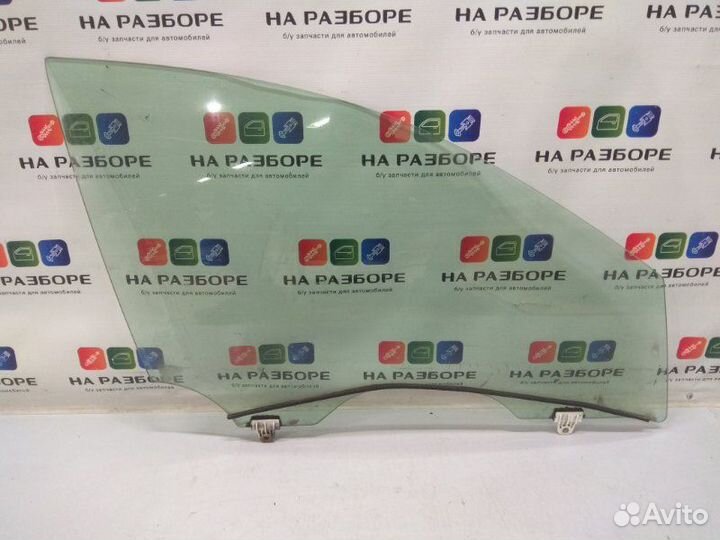 Стекло двери переднее правое Infiniti G35 V36 VQ37