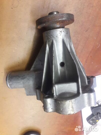 Водяная помпа volvo