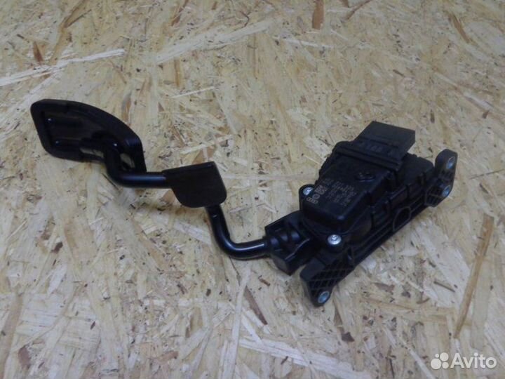 Педаль газа Audi A6 C6 BVJ