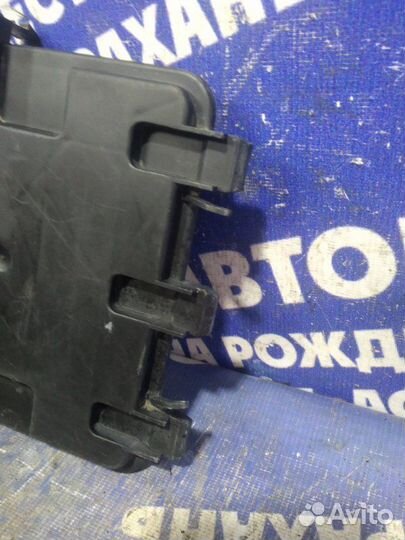 Крышка блока предохранителей Skoda Octavia Tour