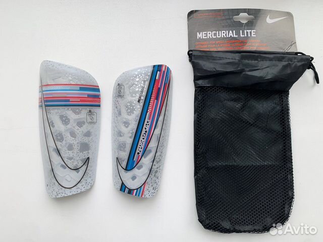 Щитки футбольные