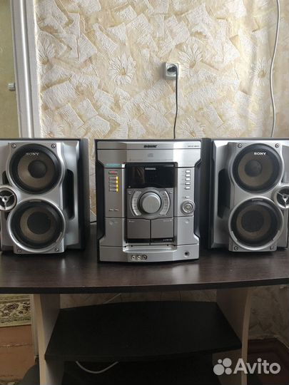 Музыкальный центр sony