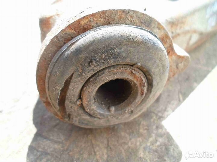 Рычаг передний левый нижний Chevrolet Silverado GM