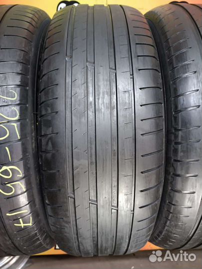 Michelin Pilot Sport 4 SUV 225/65 R17 106V