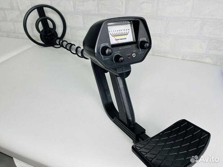 Металлоискатель для поиска металлолома MD4030P