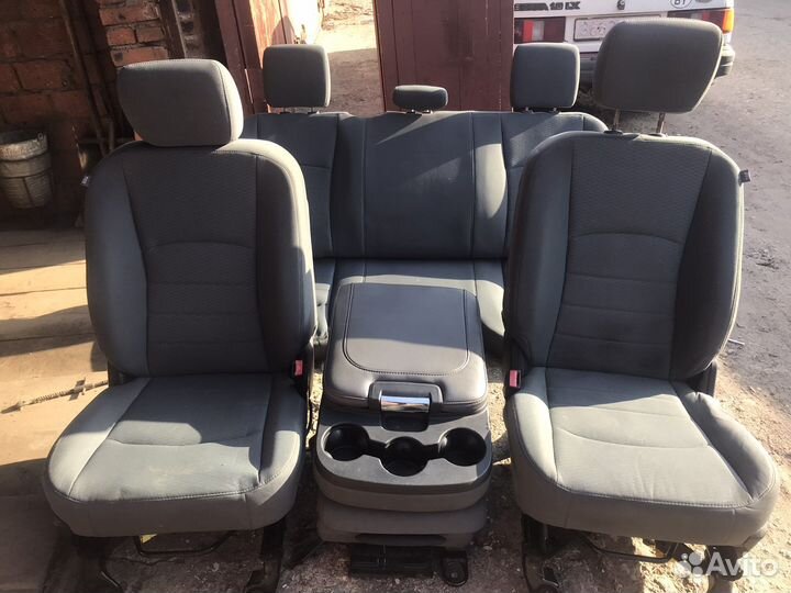 Dodge ram салон