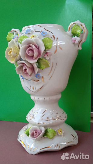 Ваза кубок фарфор Capodimonte Италия винтаж