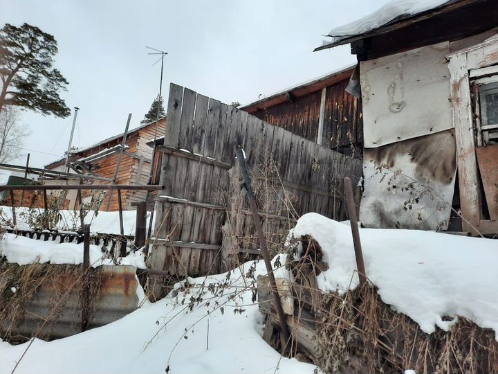 Дом 30 м² на участке 5,5 сот.