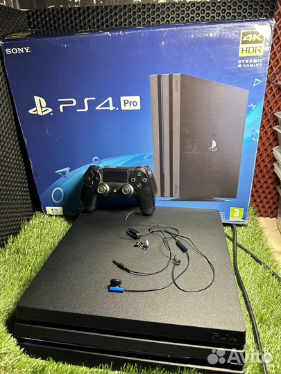 Sony playstation 4 PS4 pro 1tb
