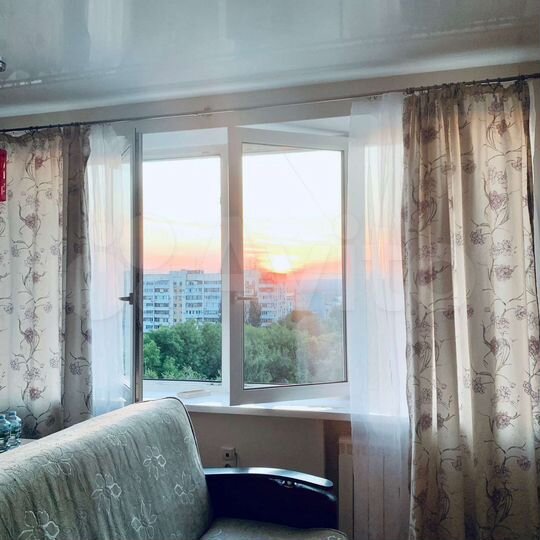 2-к. квартира, 55 м², 8/12 эт.