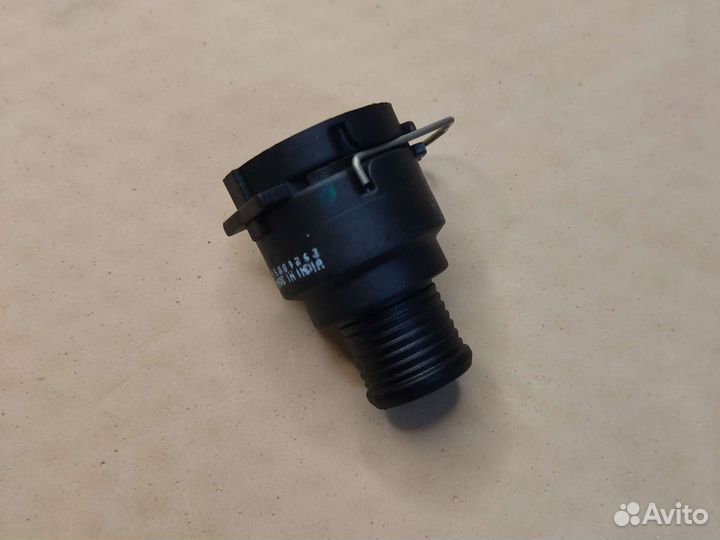 Фитинг шланга печки Chevrolet Aveo T300