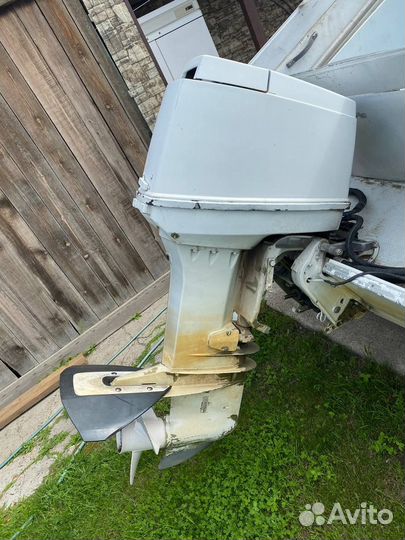 Продается судно Yamaha F15 двигатель Tohatsu80