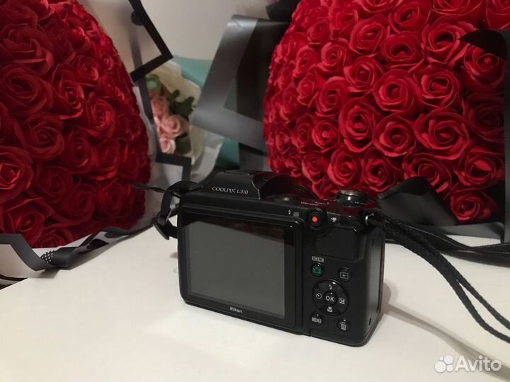 Компактный фотоаппарат nikon