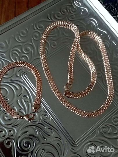 Цепочки с кулонами