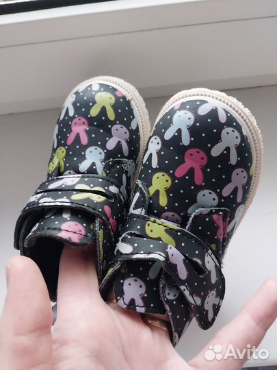 Ботинки демисезонные для девочки размер 18