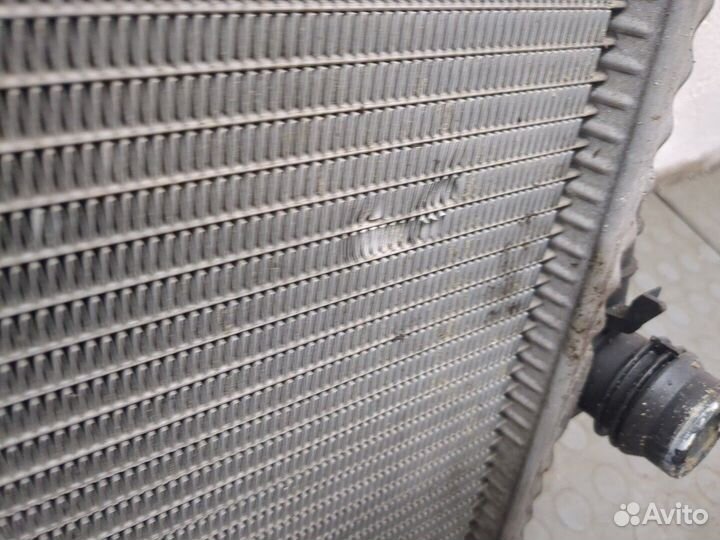 Радиатор охлаждения двигателя BMW 5 E39, 2000