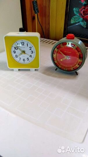 Часы будильник СССР