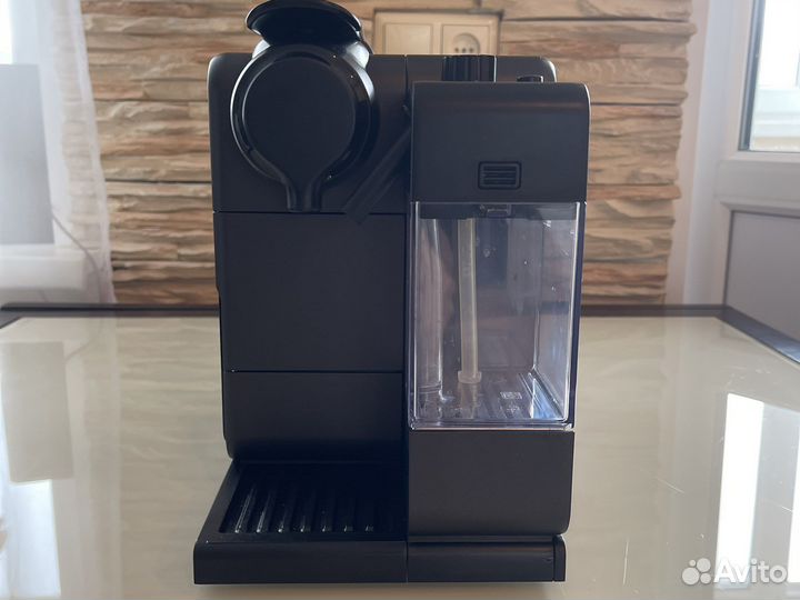 Кофеварка delonghi