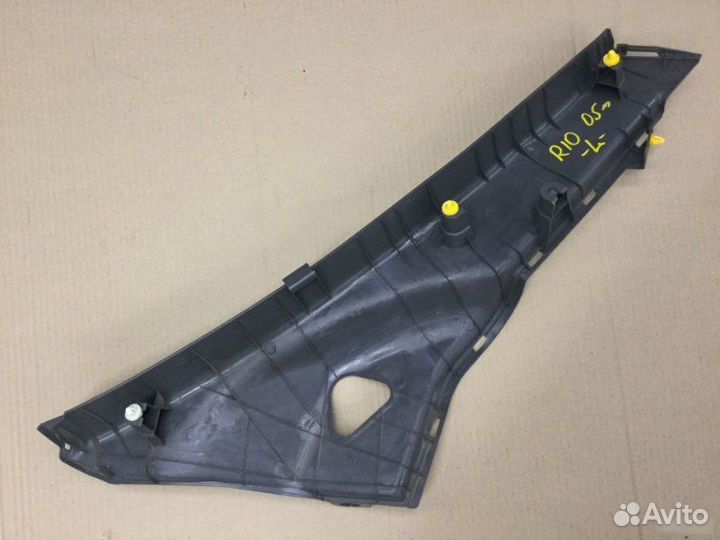 Обшивка стойки задней Kia Rio 2005-2011