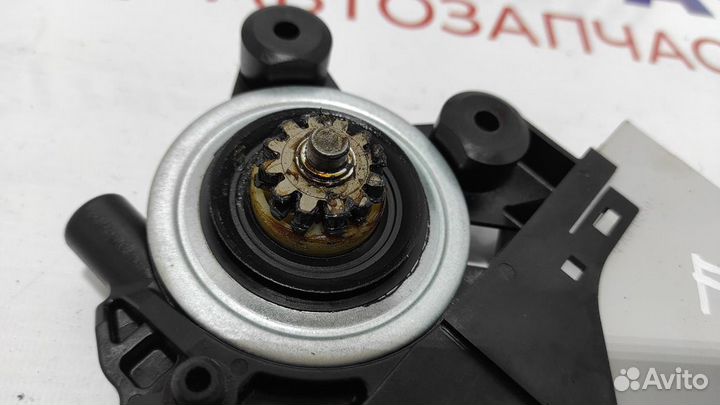 Моторчик стеклоподъемника передний правый Ford Kuga 1767044