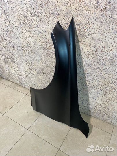 Крыло левое переднее левое Mercedes C-Class W205