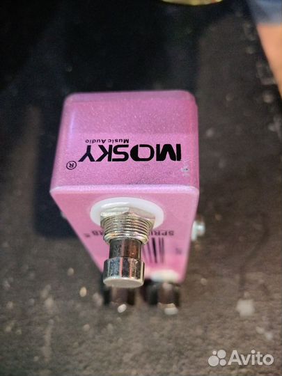 Reverb Педаль эффектов для гитары и не только