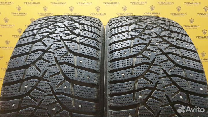 Bridgestone Blizzak Spike-02 245/45 R17 99T