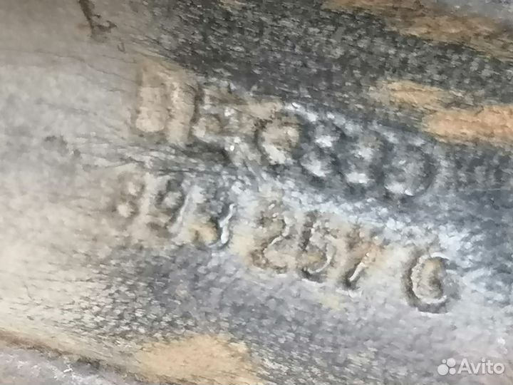 Кулак поворотный передний для Audi 80 (B3) 1990г