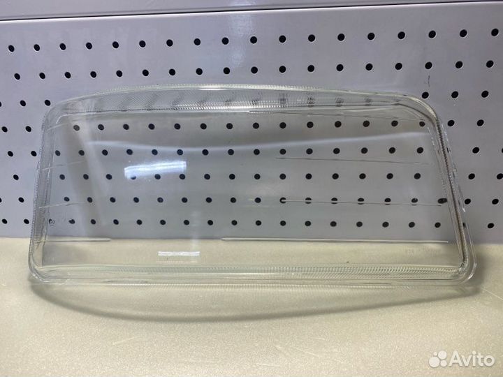 Стекло фары правое Man Tga/Tgl/Tgm