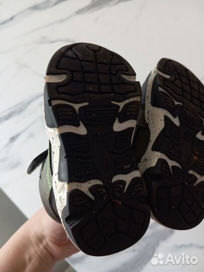 Ботинки демисезонные для мальчика 22