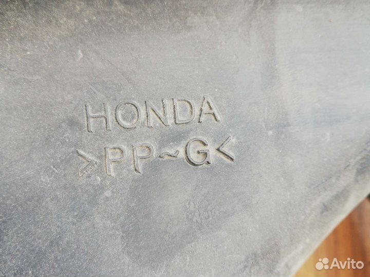 Диффузор вентилятора Хонда CR-V 1