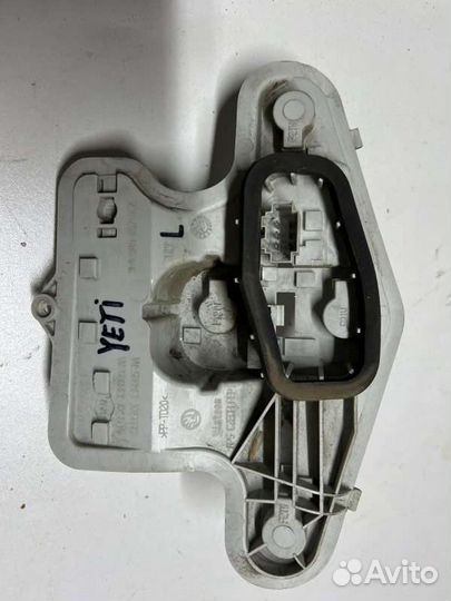 Плата заднего фонаря задняя левая Skoda Yeti 1.2