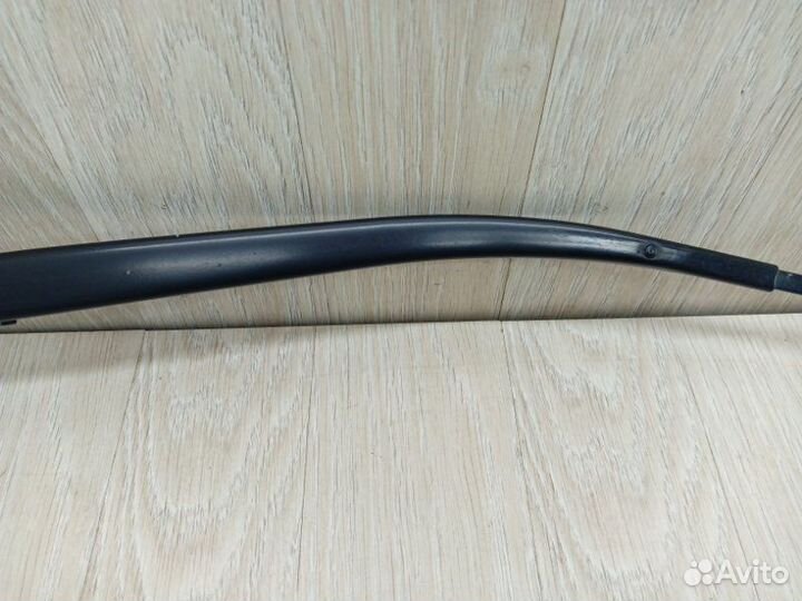 Поводок стеклоочистителя правый Hyundai Ix35