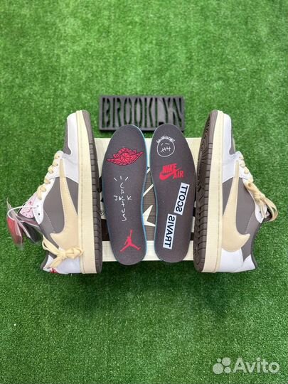 Nike air jordan 1 travis scott reverse mocha