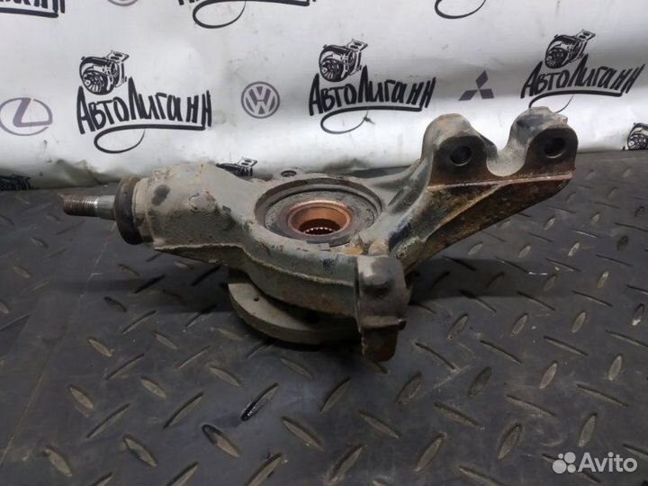 Кулак (цапфа) передний правый Peugeot 3008