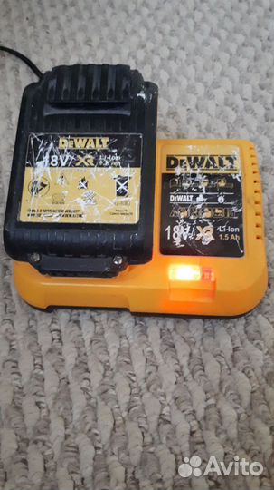 Шуруповерт dewalt